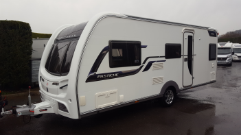 SOLD Coachman Pastiche 525/4 (2014)