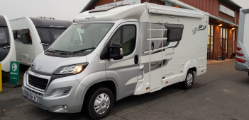 SOLDElddis Majestic 125 (64 Reg)