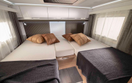 Adria Matrix Supreme 670 DL Bed