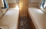 Elddis Xplore 574  twin beds