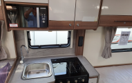 Bailey Alliance 76-2T kitchen