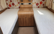Bailey Autograph 79-4 T twin Beds